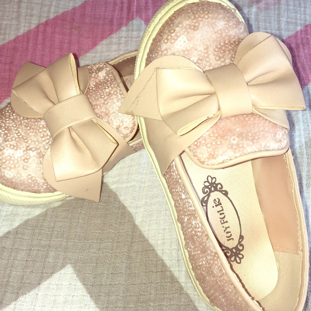 Joyfolie toddler size 8 pink sequin slip on shoe